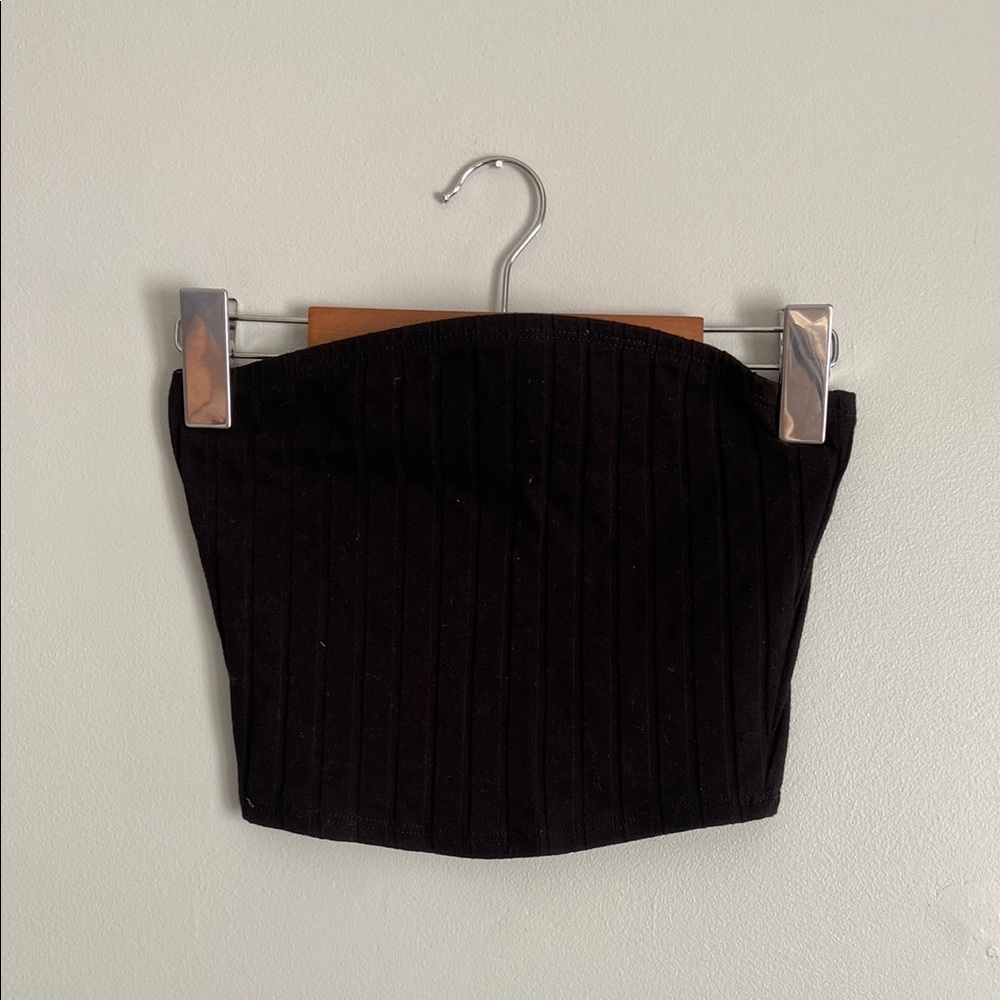 Bozzolo Black Ribbed Tube Top
